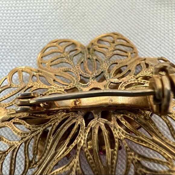 Vintage Marquise Cut Pink Stone Gold Tone Flower Brooch - Picture 5 of 6